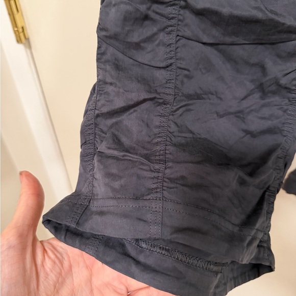 lululemon athletica Charcoal Ruched Capris - Picture 5 of 10